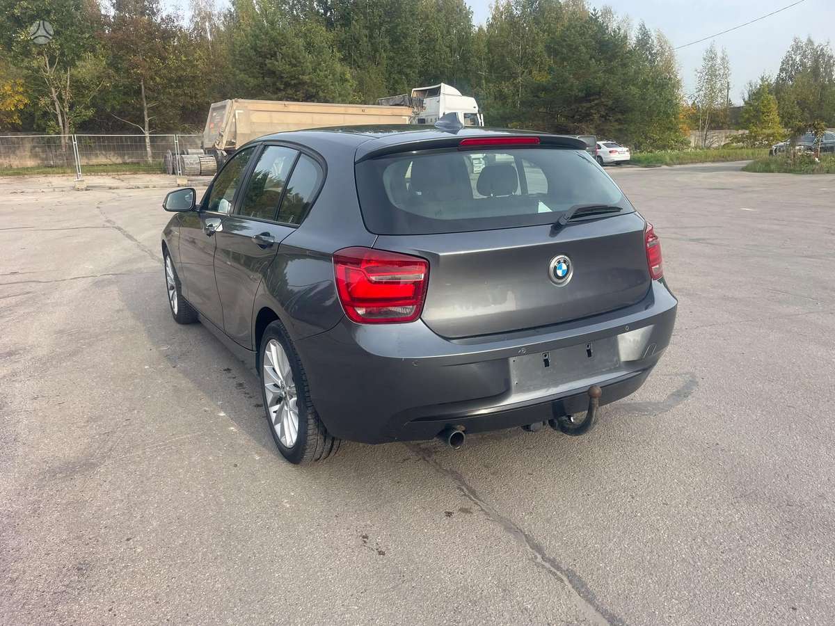 BMW 118, 2.0 l., hatchback