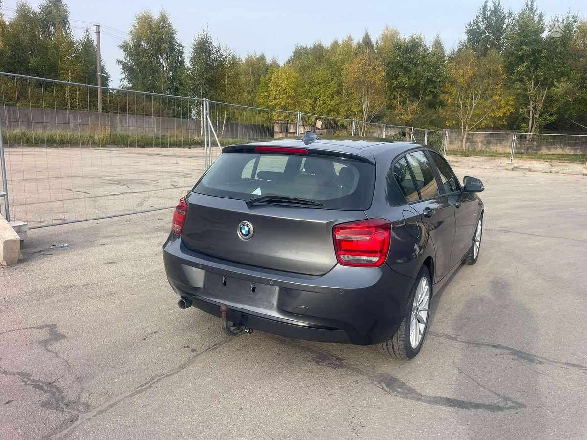 BMW 118, 2.0 l., hatchback