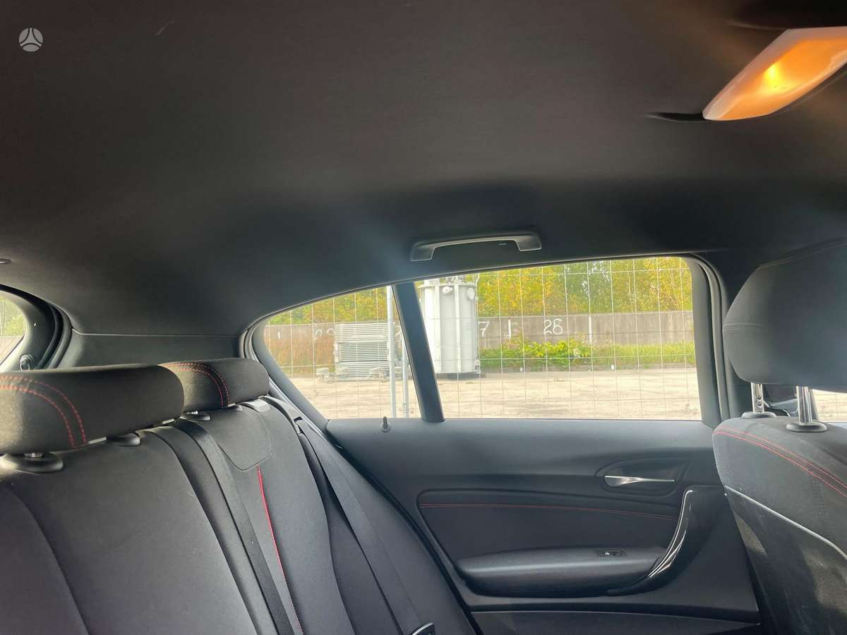 BMW 118, 2.0 l., hatchback
