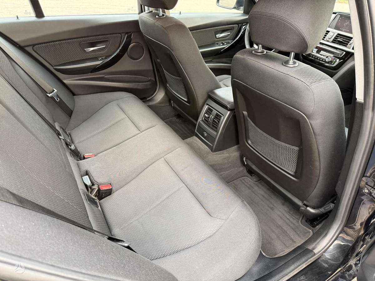 BMW 320, 2.0 l., sedanas