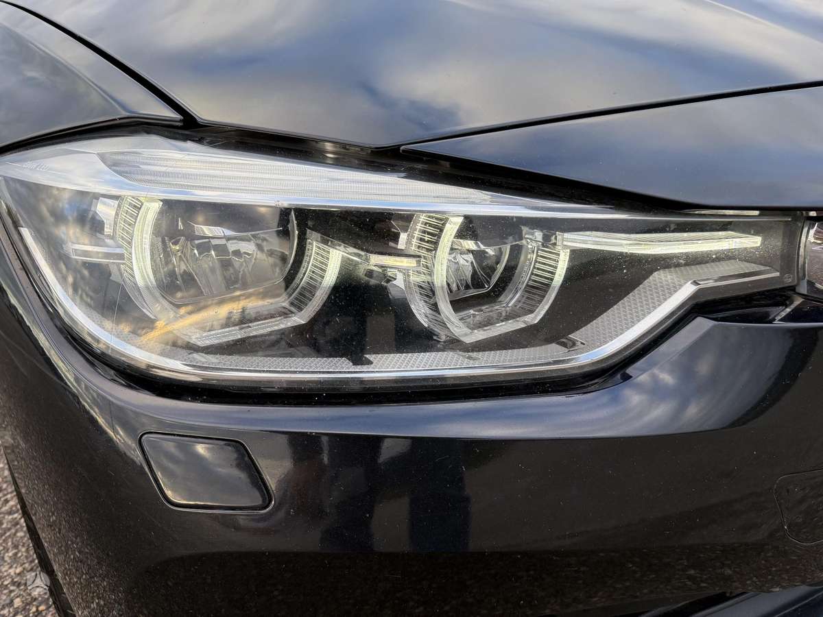 BMW 320, 2.0 l., Седан