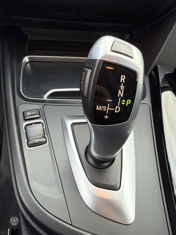 BMW 320, 2.0 l., Седан