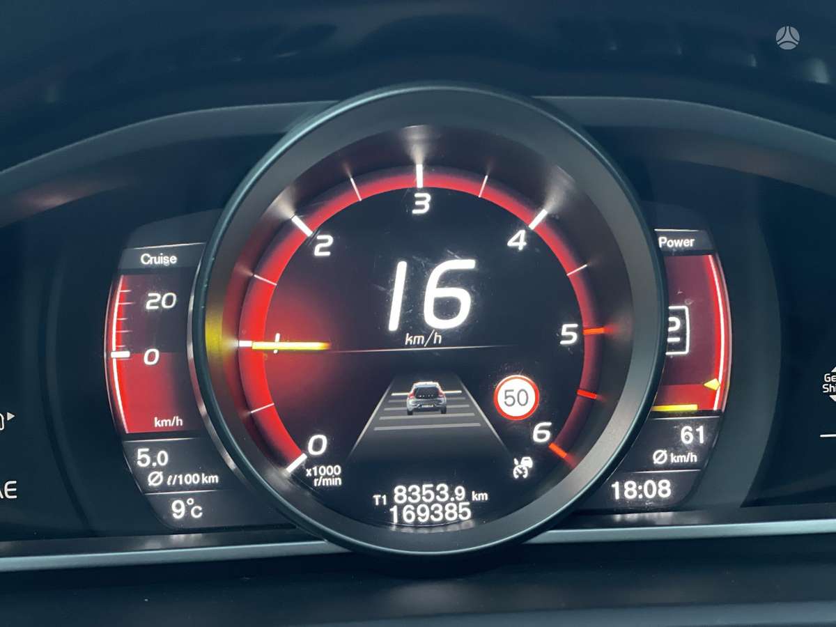 Volvo V40, 2.0 l., hatchback