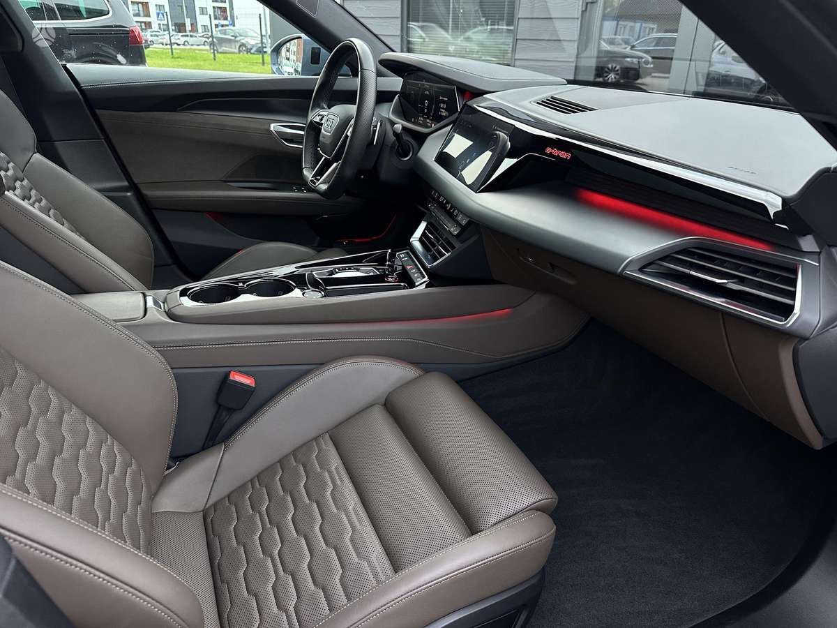 Audi e-tron GT, 93 kWh, hatchback
