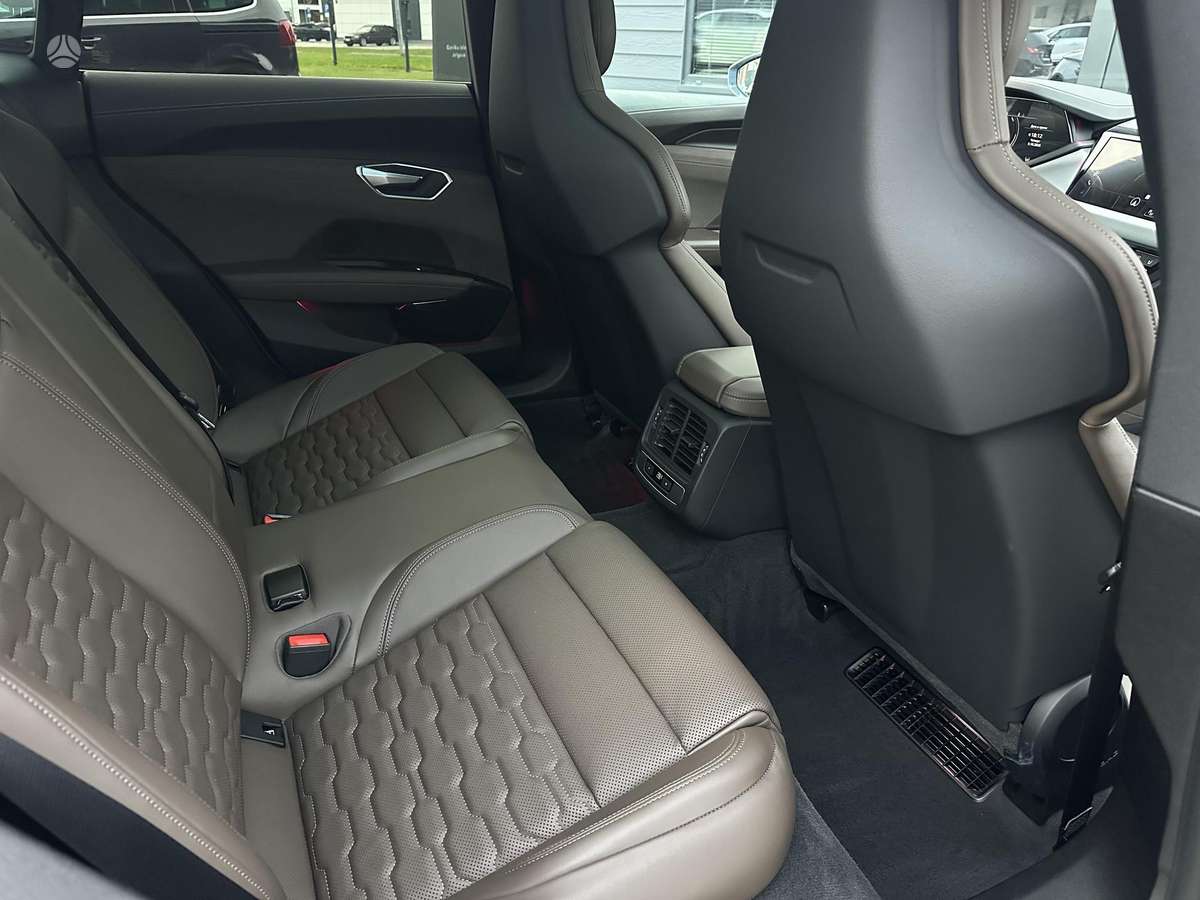 Audi e-tron GT, 93 кВт·ч, Хэтчбек
