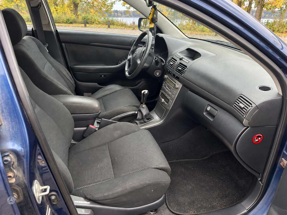 Toyota Avensis, 2.0 l., Универсал