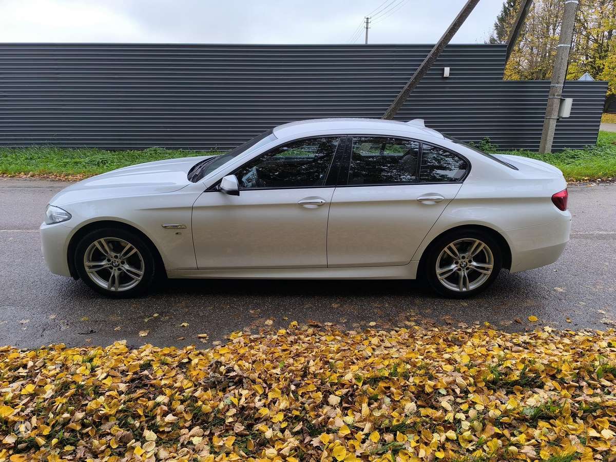 BMW 520, 2.0 l., Седан