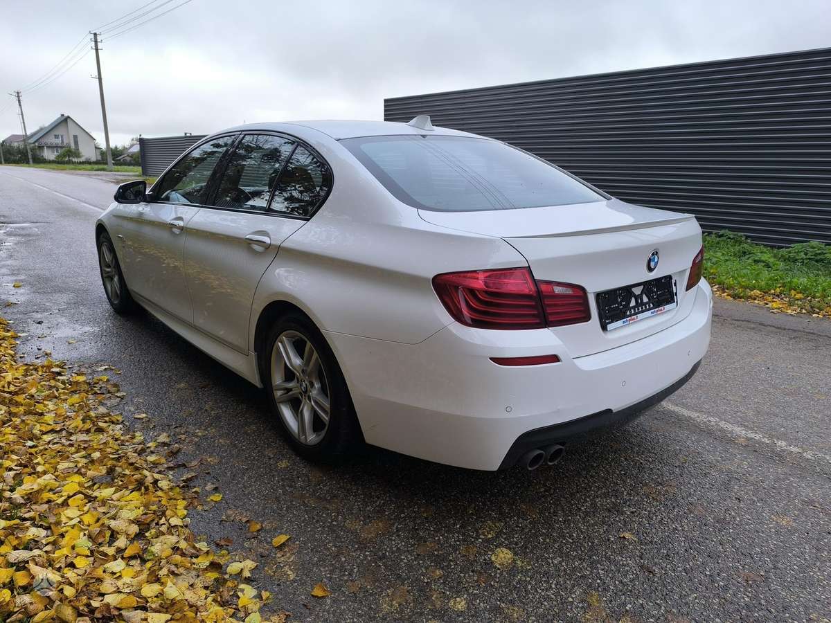 BMW 520, 2.0 l., Седан