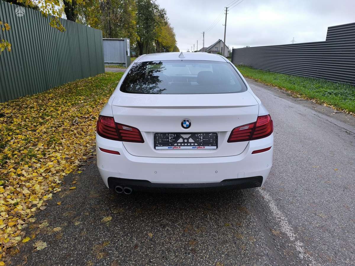 BMW 520, 2.0 l., Седан