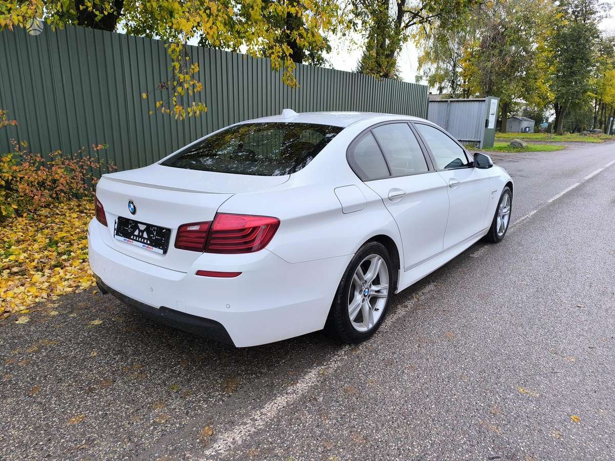 BMW 520, 2.0 l., Седан