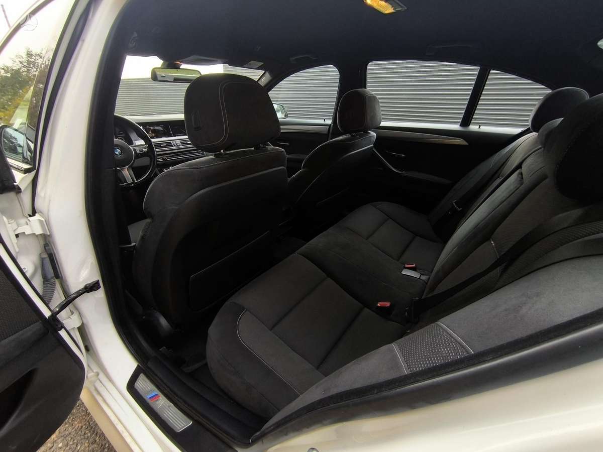 BMW 520, 2.0 l., Седан