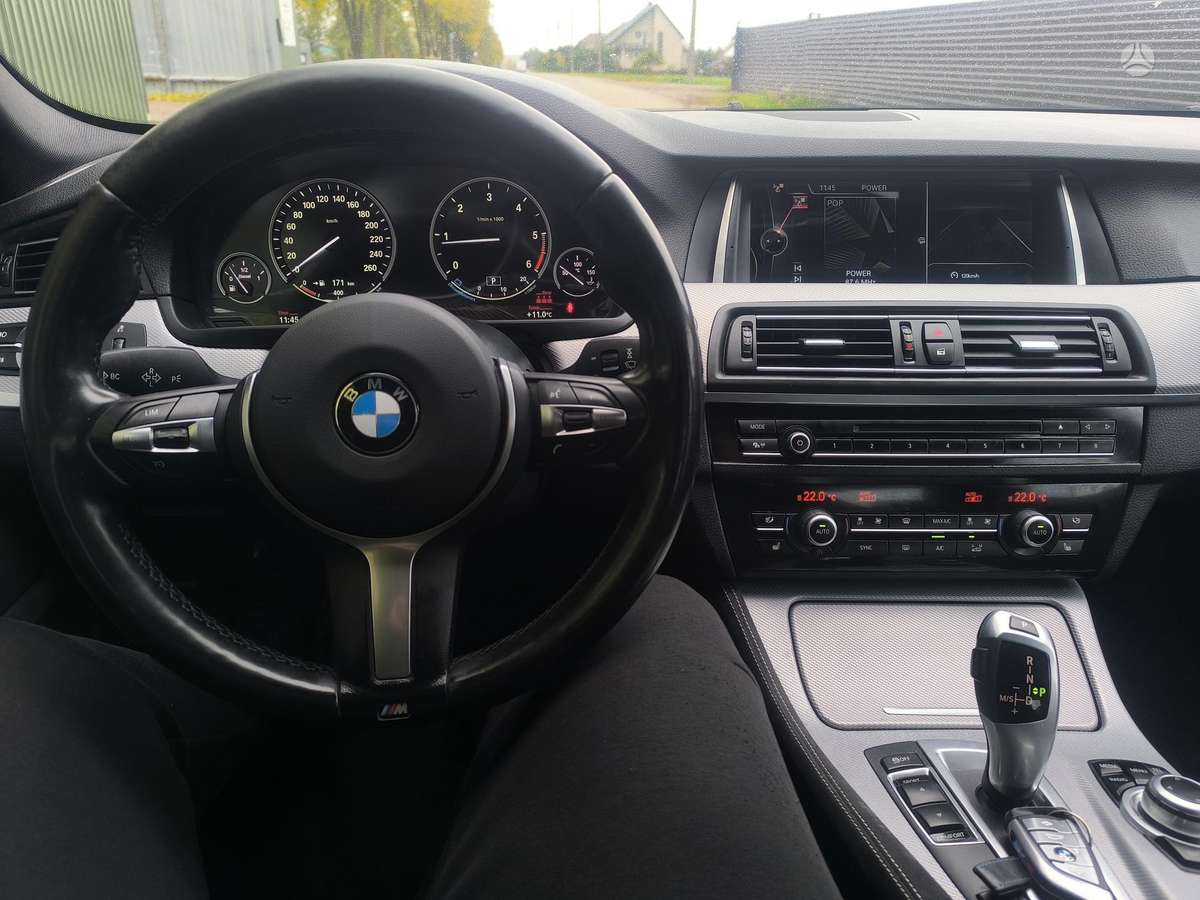 BMW 520, 2.0 l., Седан