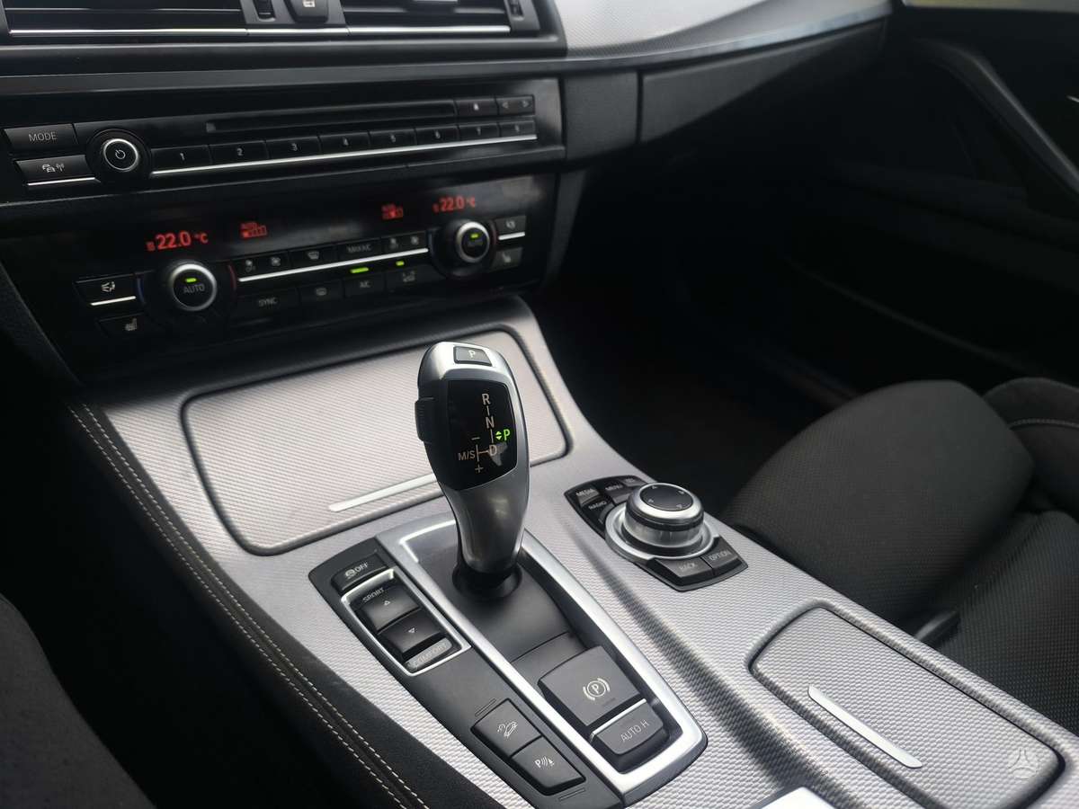 BMW 520, 2.0 l., Седан