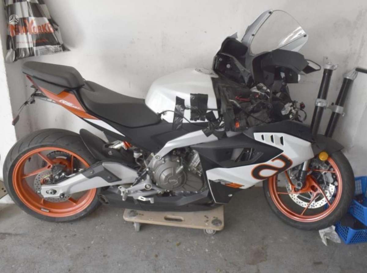 Aprilia RS, superbikes