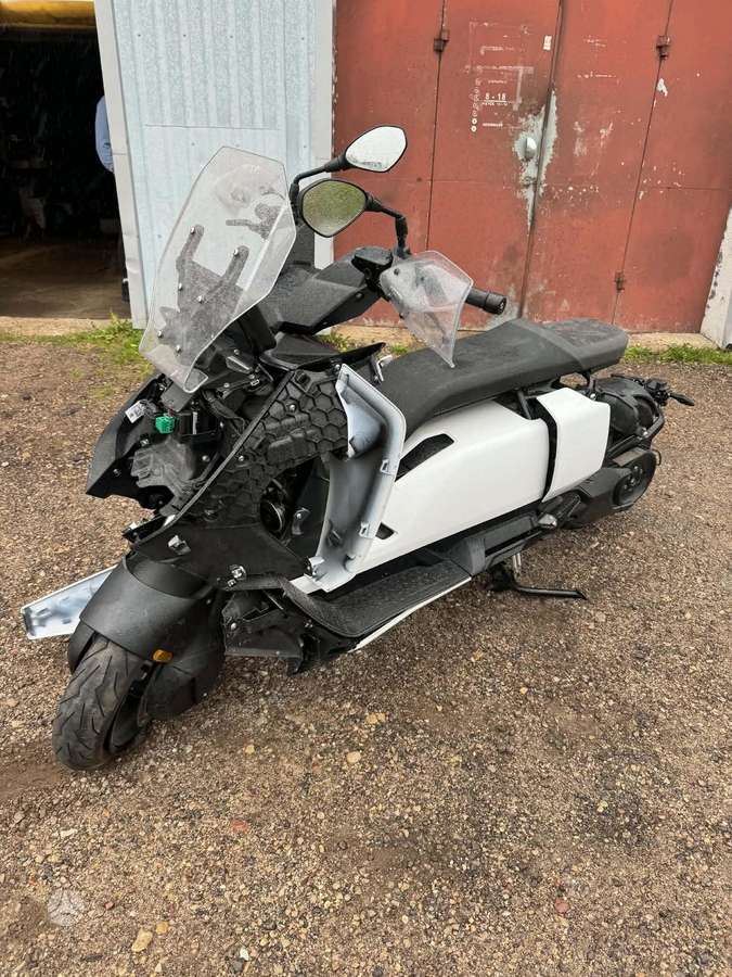 BMW CE 04, scooters / mopeds