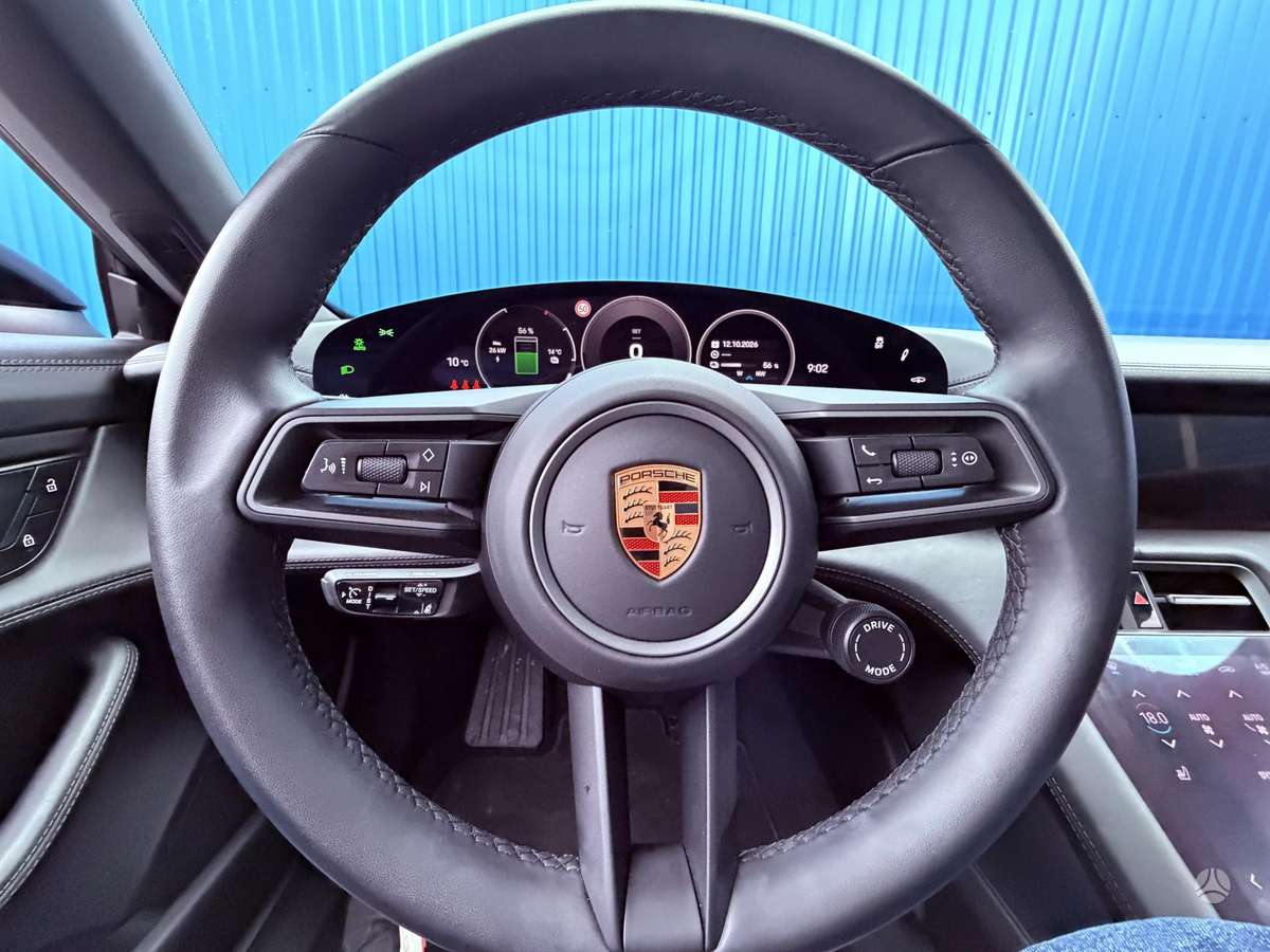 Porsche Taycan, Хэтчбек
