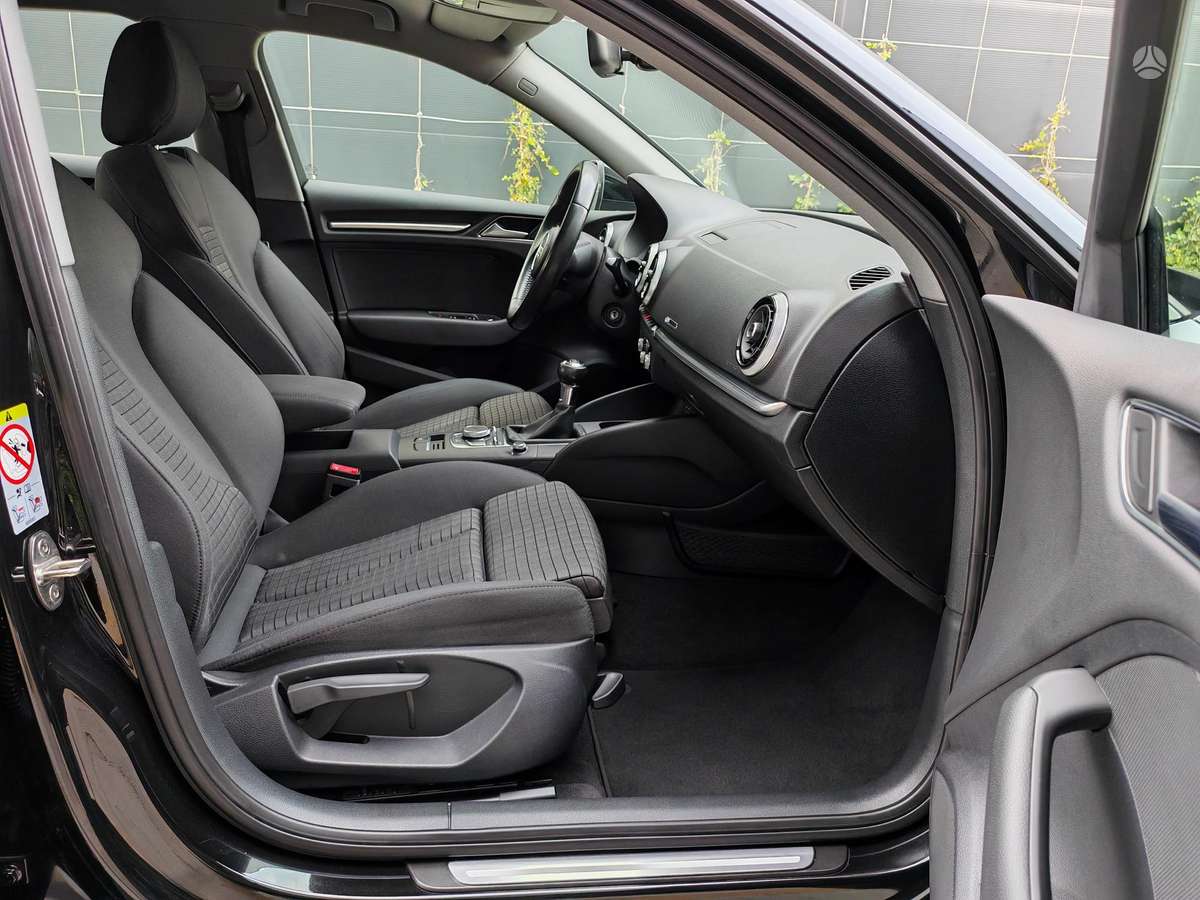 Audi A3, 1.0 l., Хэтчбек