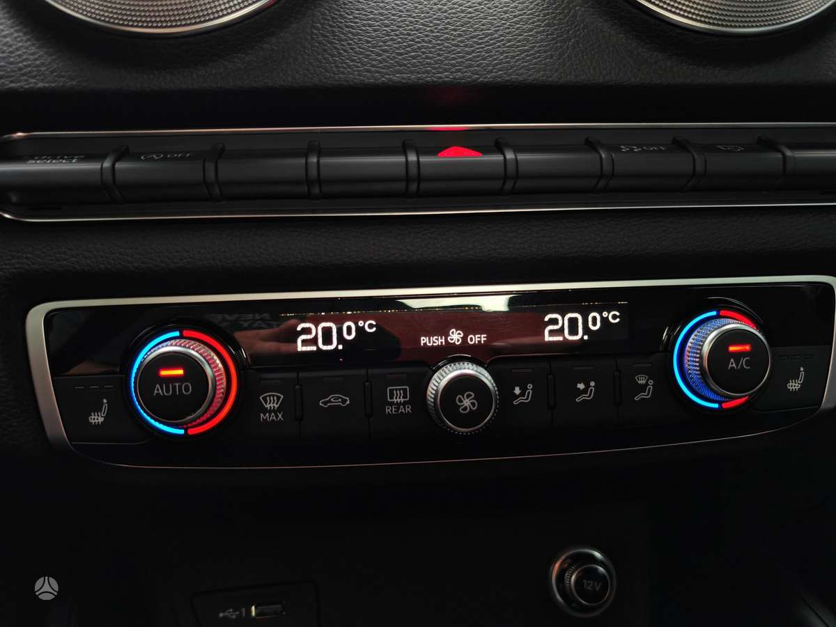 Audi A3, 1.0 l., Хэтчбек