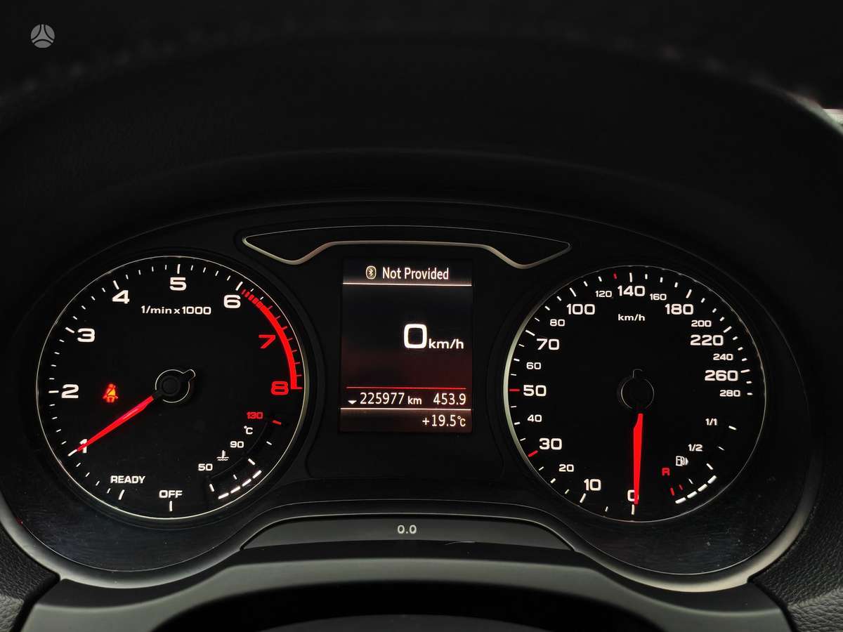 Audi A3, 1.0 l., Хэтчбек