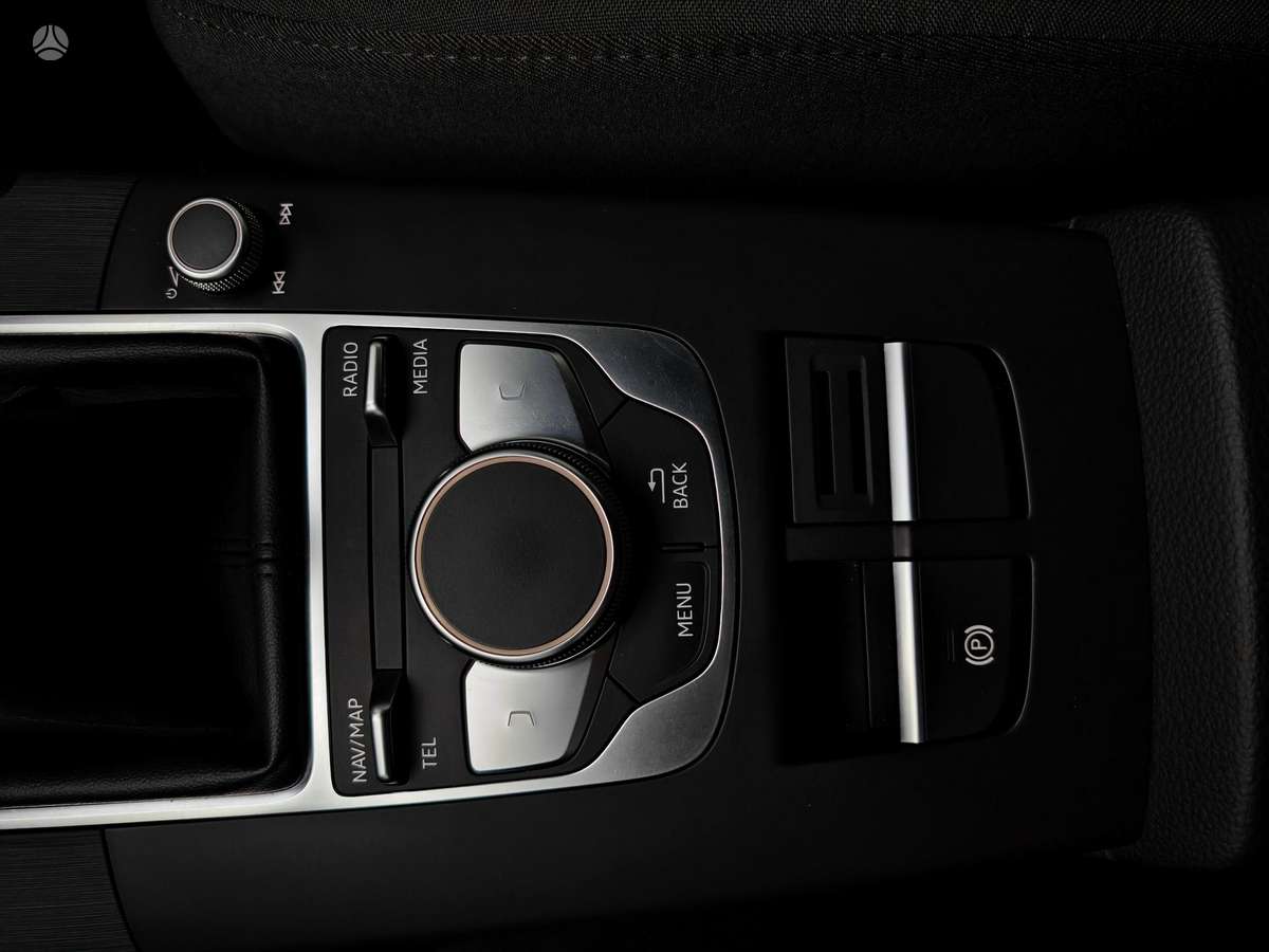 Audi A3, 1.0 l., Хэтчбек