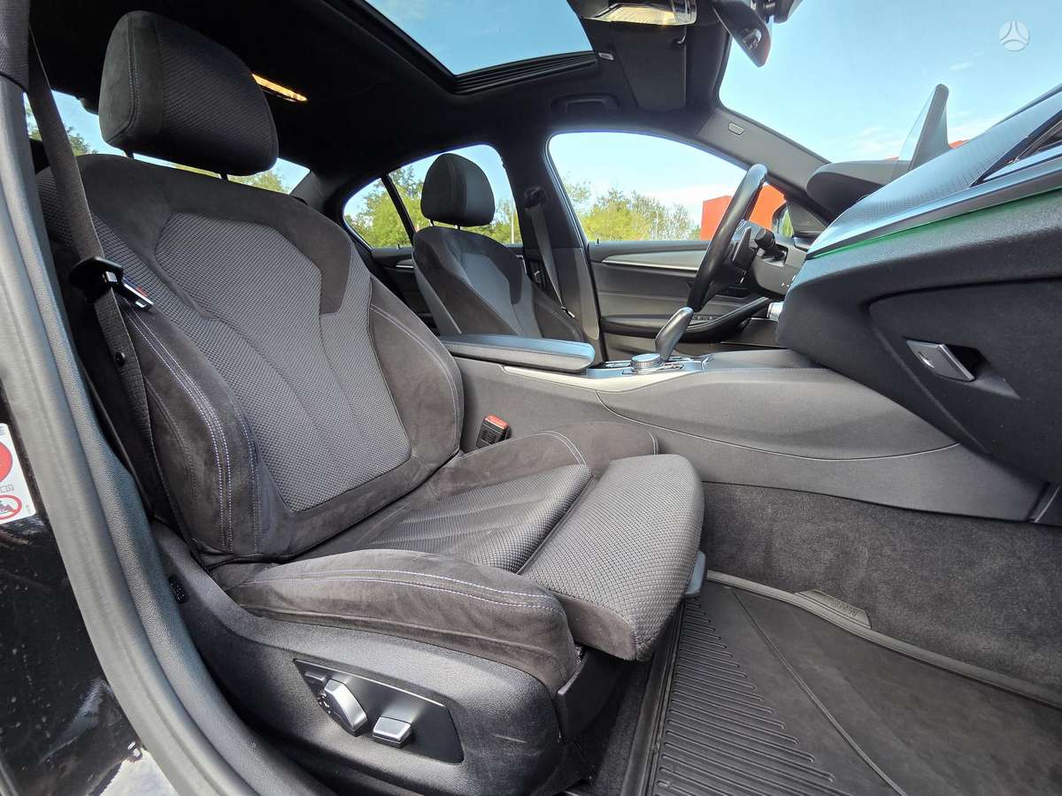 BMW M550, 4.4 l., Седан