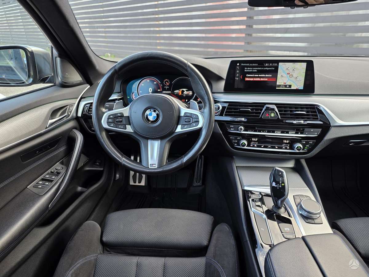 BMW M550, 4.4 l., Седан