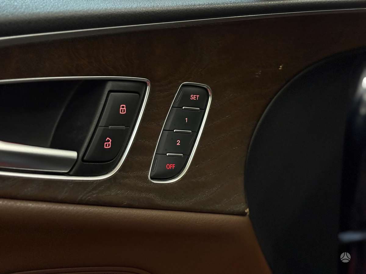 Audi A7, 3.0 l., Седан