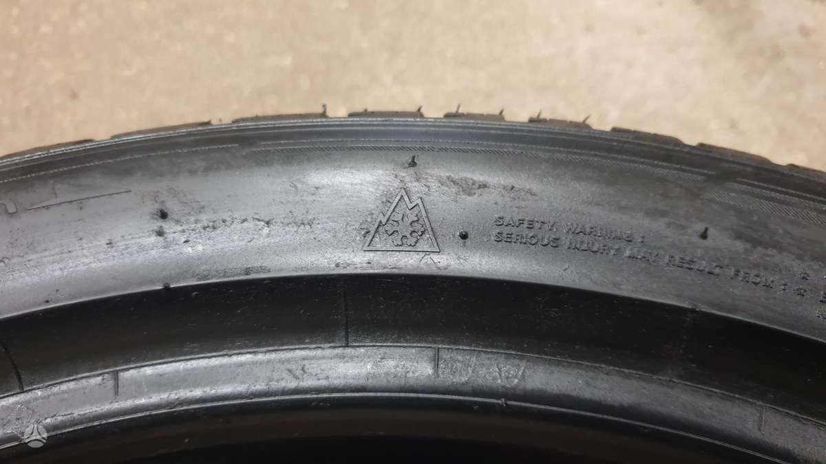 Hankook Winter I'Cept Evo 3, winter 285/35 R20