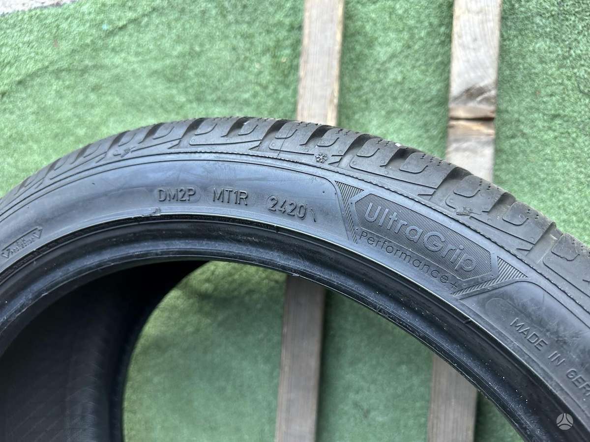 Goodyear 7mm, 2020m, зимние 245/40 R18
