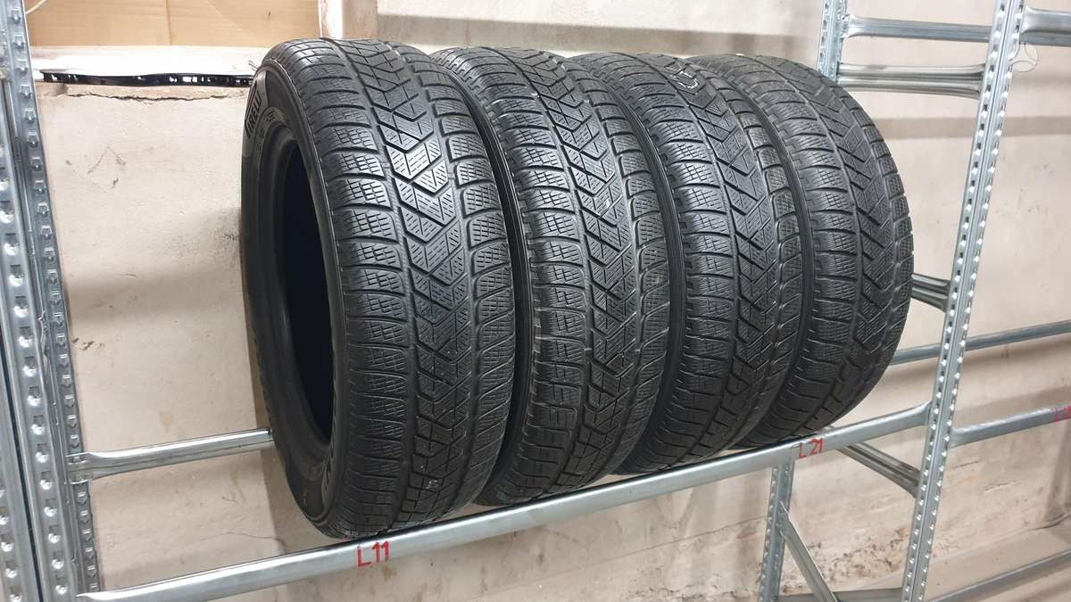 Pirelli SCORPION WINTER, зимние 215/65 R17