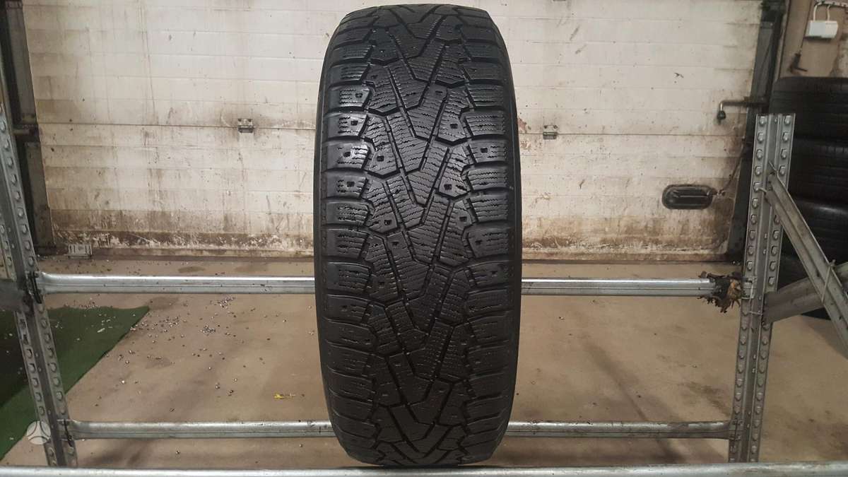 Pirelli ICE ZERO, зимние 215/55 R17