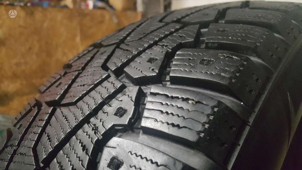 Pirelli ICE ZERO, žieminės 215/55 R17