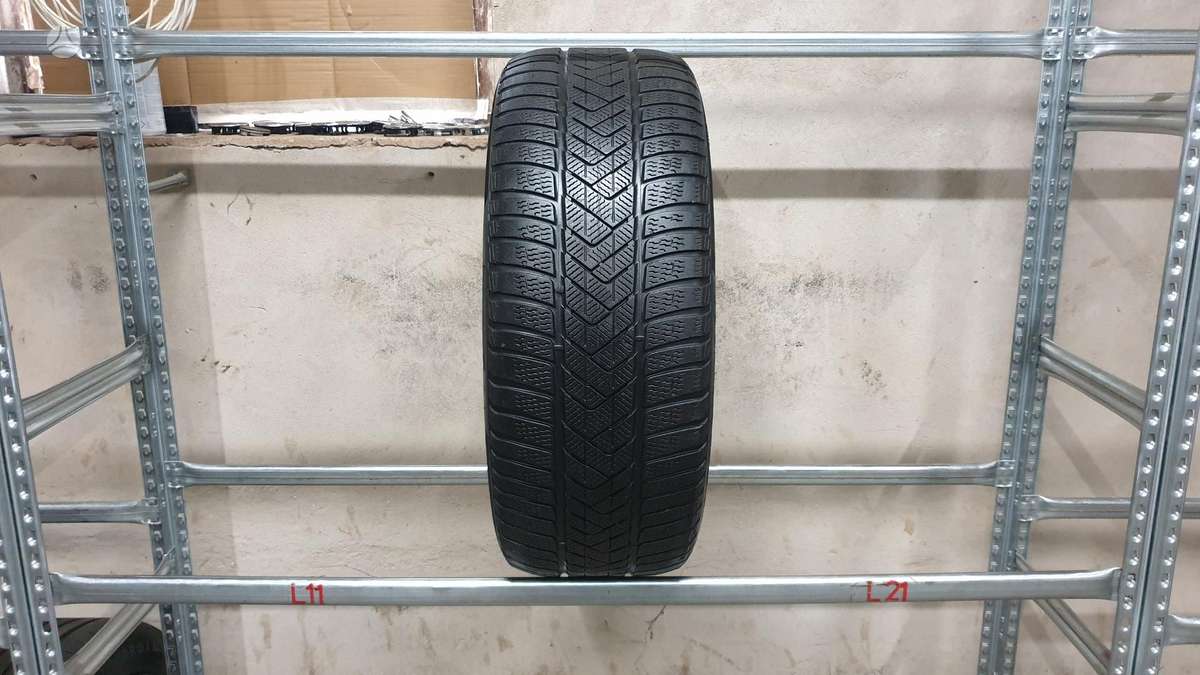 Pirelli ScorpionWinter, winter 275/45 R20