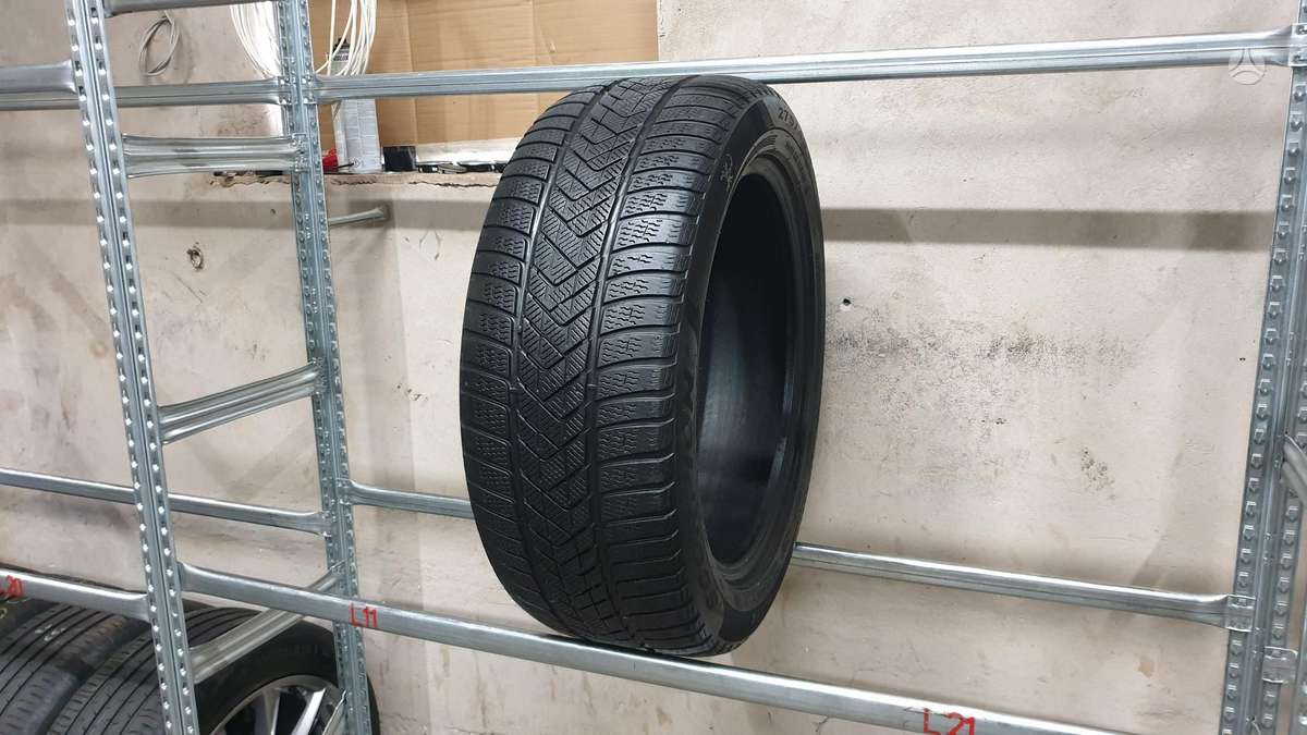 Pirelli ScorpionWinter, winter 275/45 R20