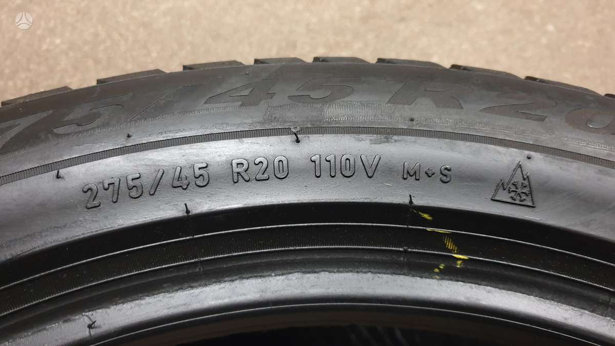 Pirelli ScorpionWinter, winter 275/45 R20