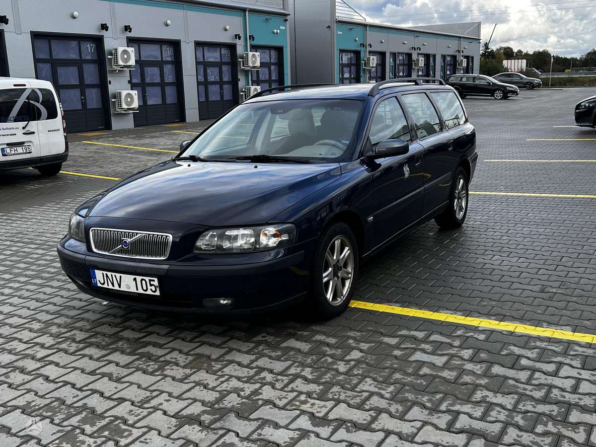Volvo V70, 2.4 l., wagon