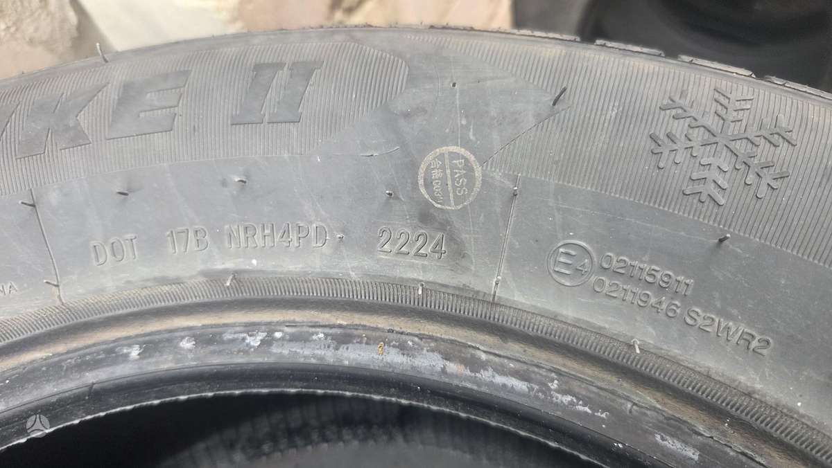 Zmax, winter 255/55 R18