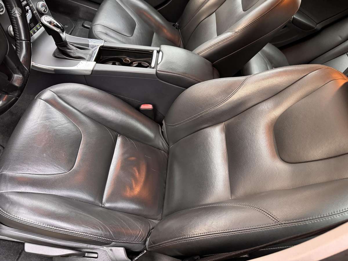 Volvo V60, 2.0 l., Хэтчбек