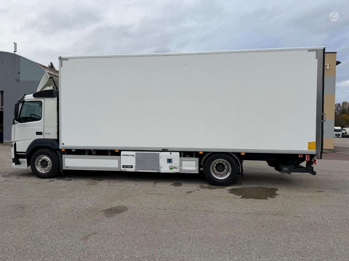 Volvo FM330 4x2, šaldytuvai