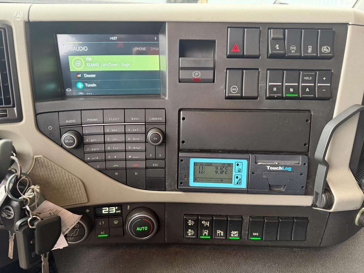 Volvo FM330 4x2, šaldytuvai