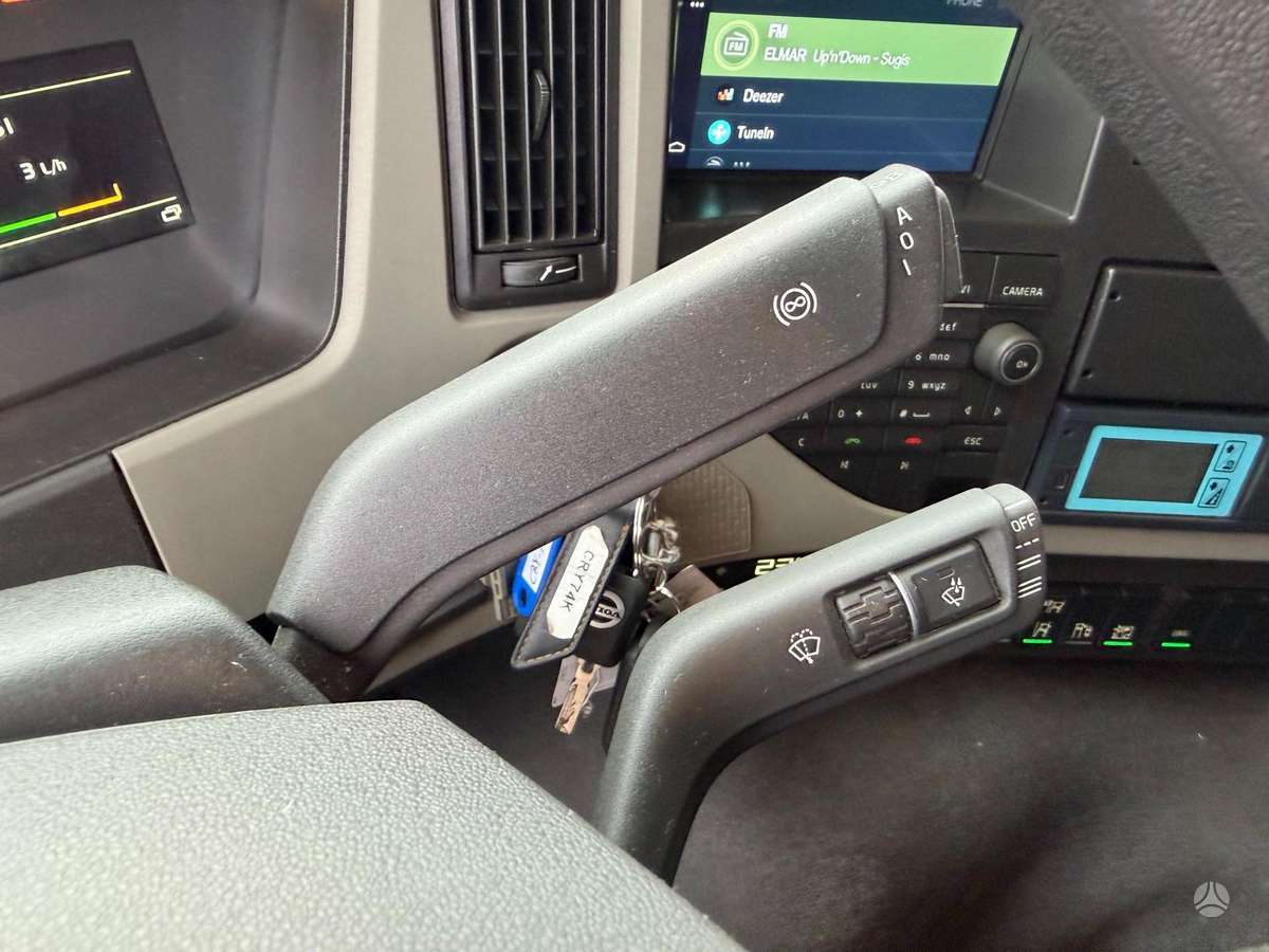 Volvo FM330 4x2, рефрижераторы