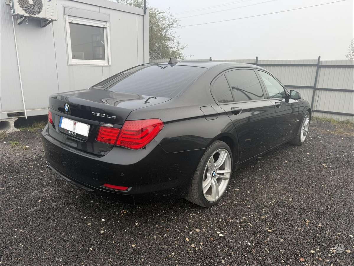 BMW 730, 3.0 l., Седан