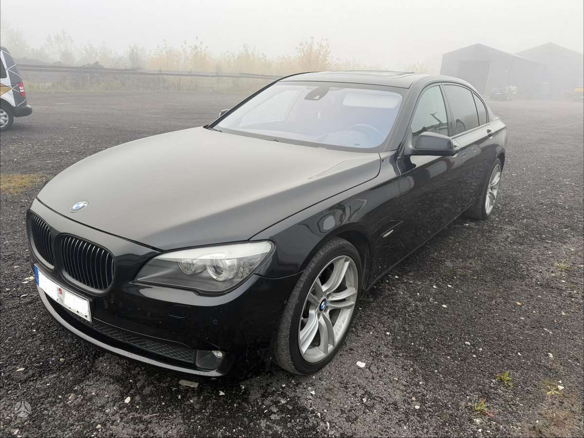 BMW 730, 3.0 l., Седан