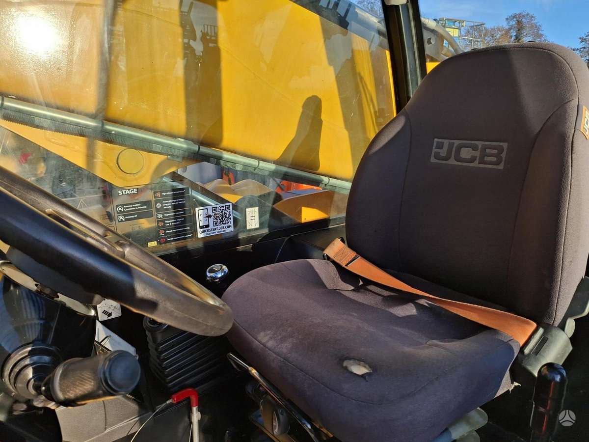 JCB 540-140, telescopic handler