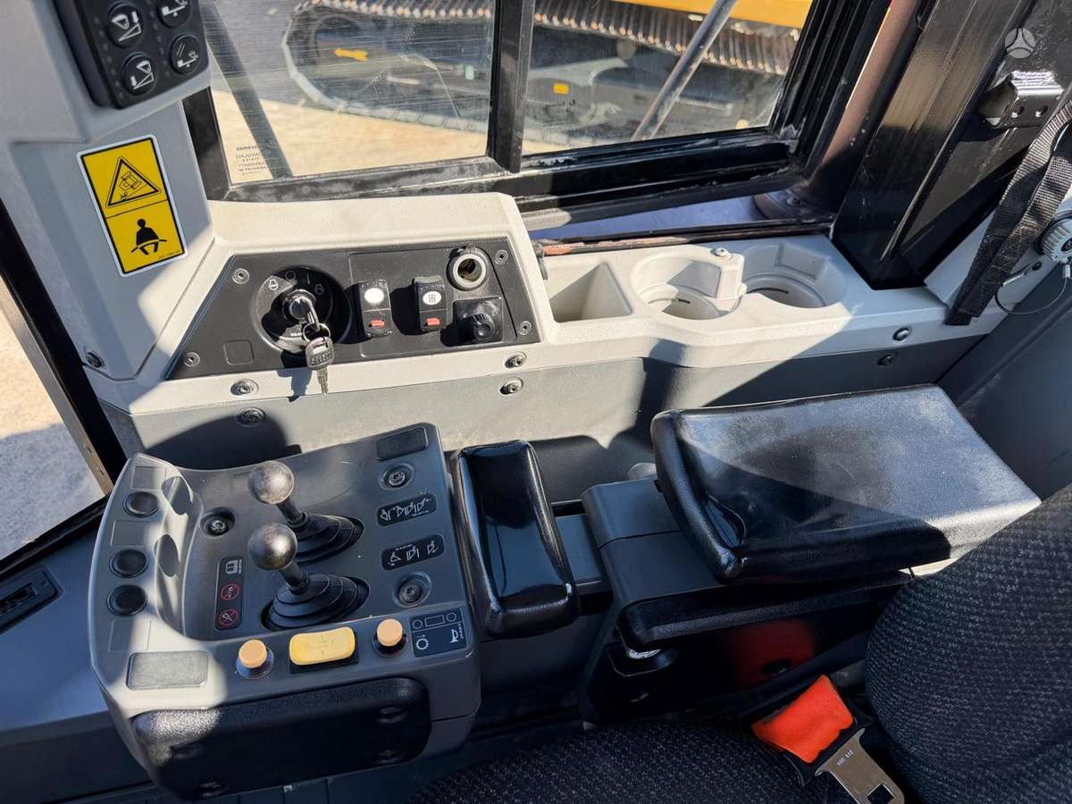 Caterpillar 962K, фронтальные погрузчики