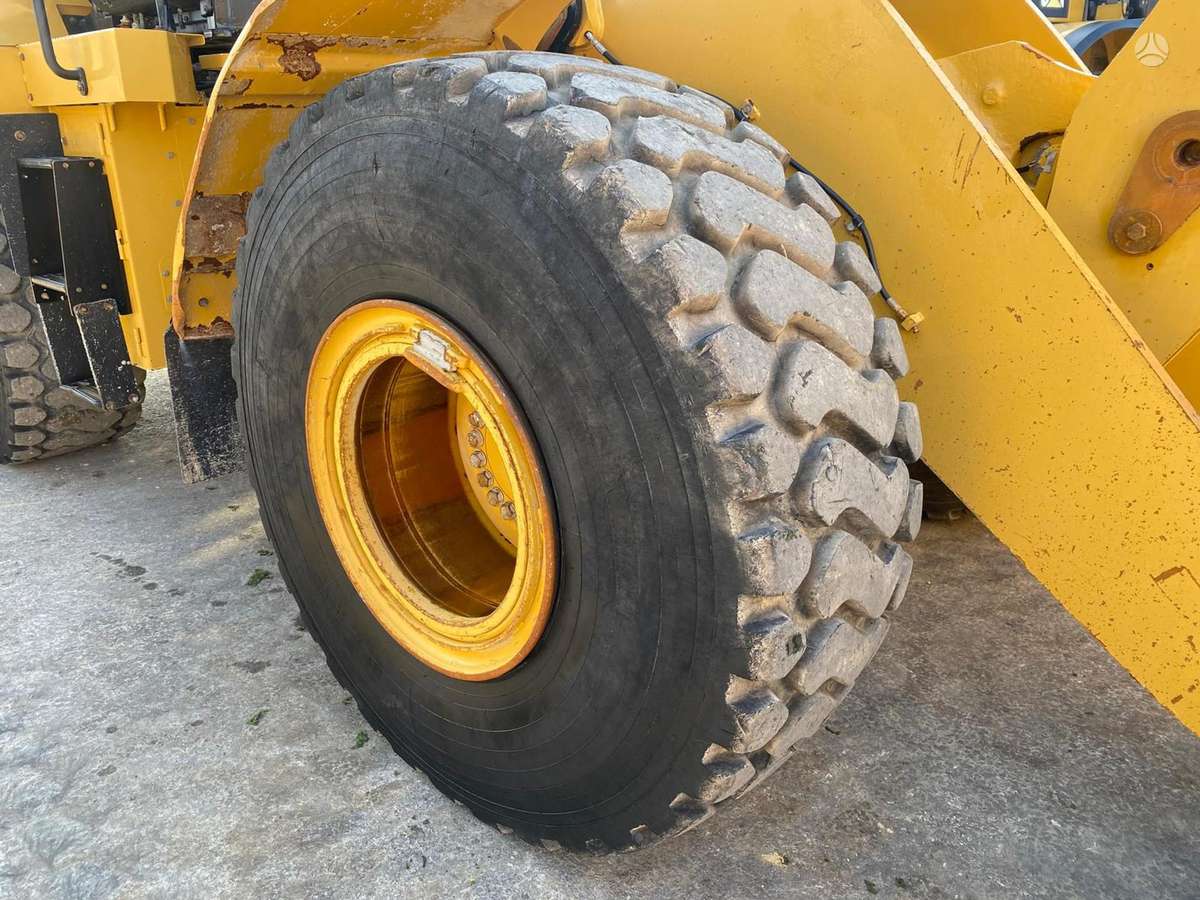 Caterpillar 962K, frontal loader