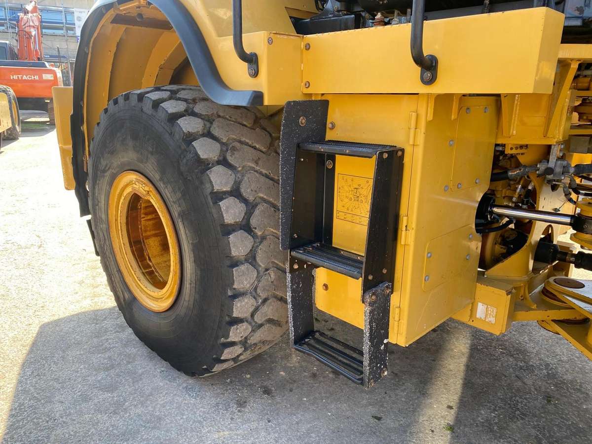 Caterpillar 962K, frontal loader