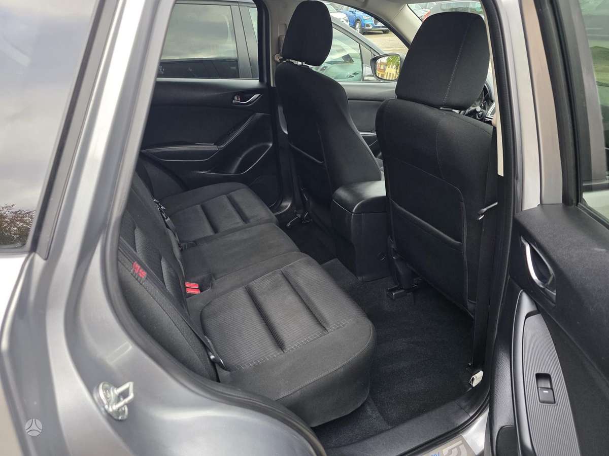 Mazda CX-5, 2.2 l., off-road / crossover