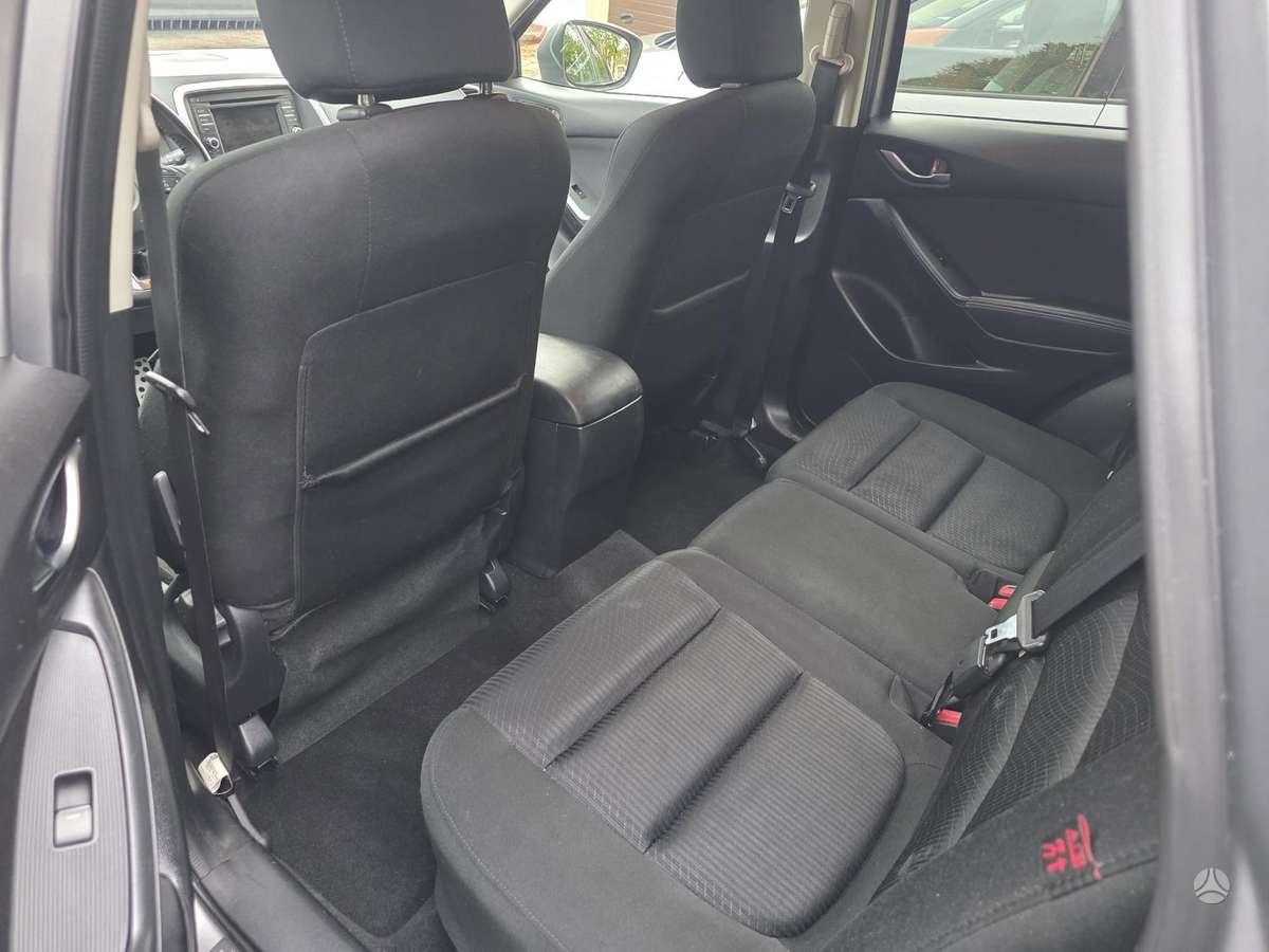 Mazda CX-5, 2.2 l., off-road / crossover