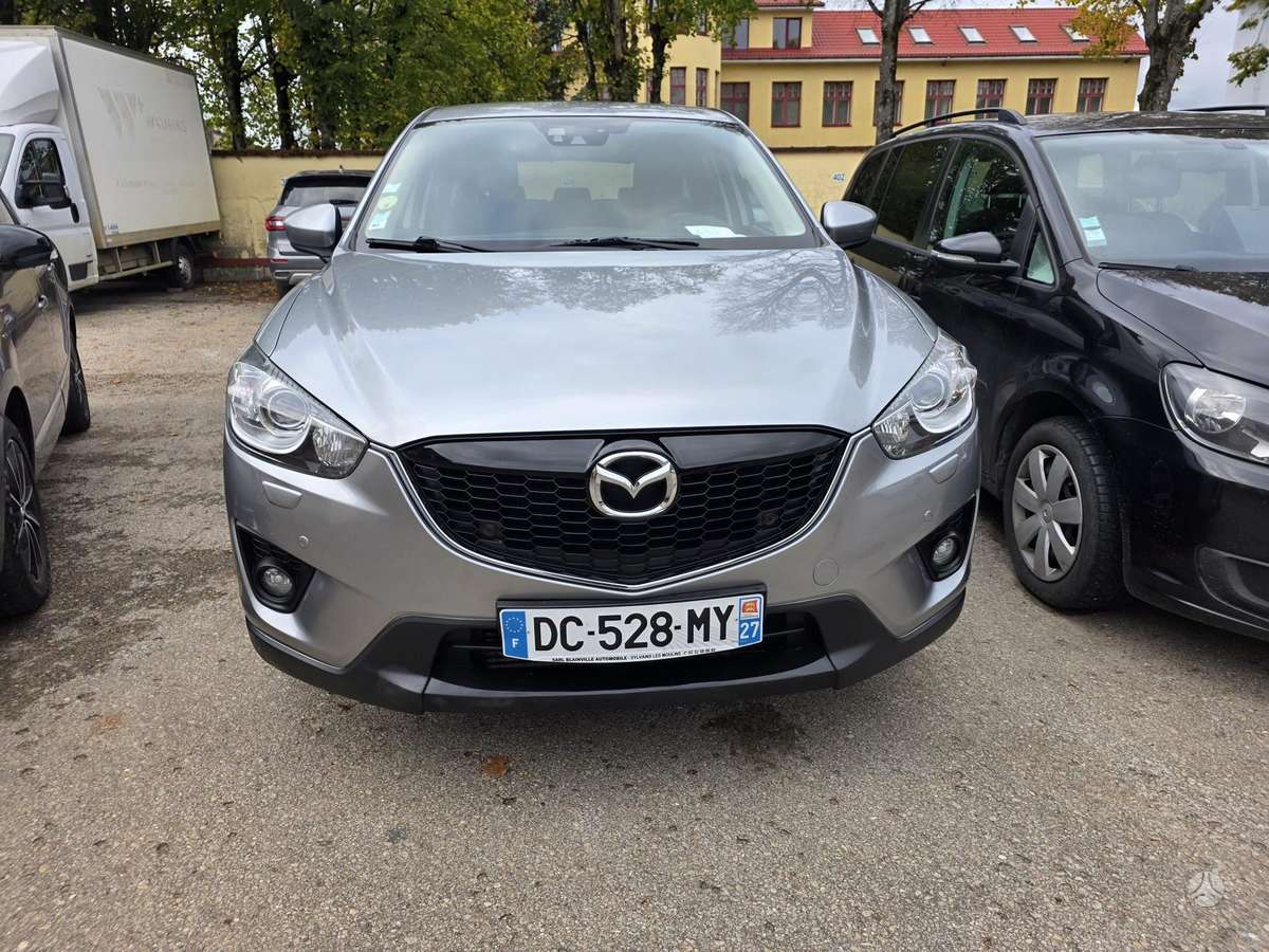 Mazda CX-5, 2.2 l., off-road / crossover